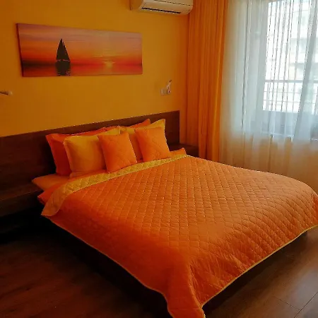 Sunny Apartment